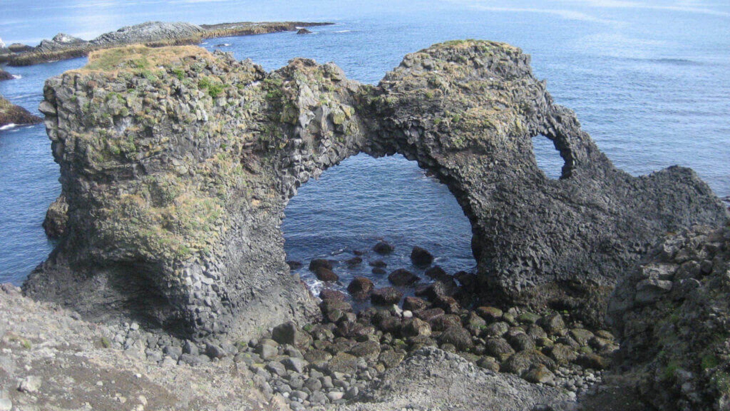 Gatklettur-Snaefellsnes-1024x576